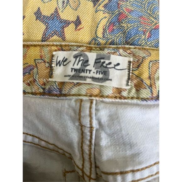 Free People Alani Banana Floral Printed Cutoff Shorts - Picture 5 of 7